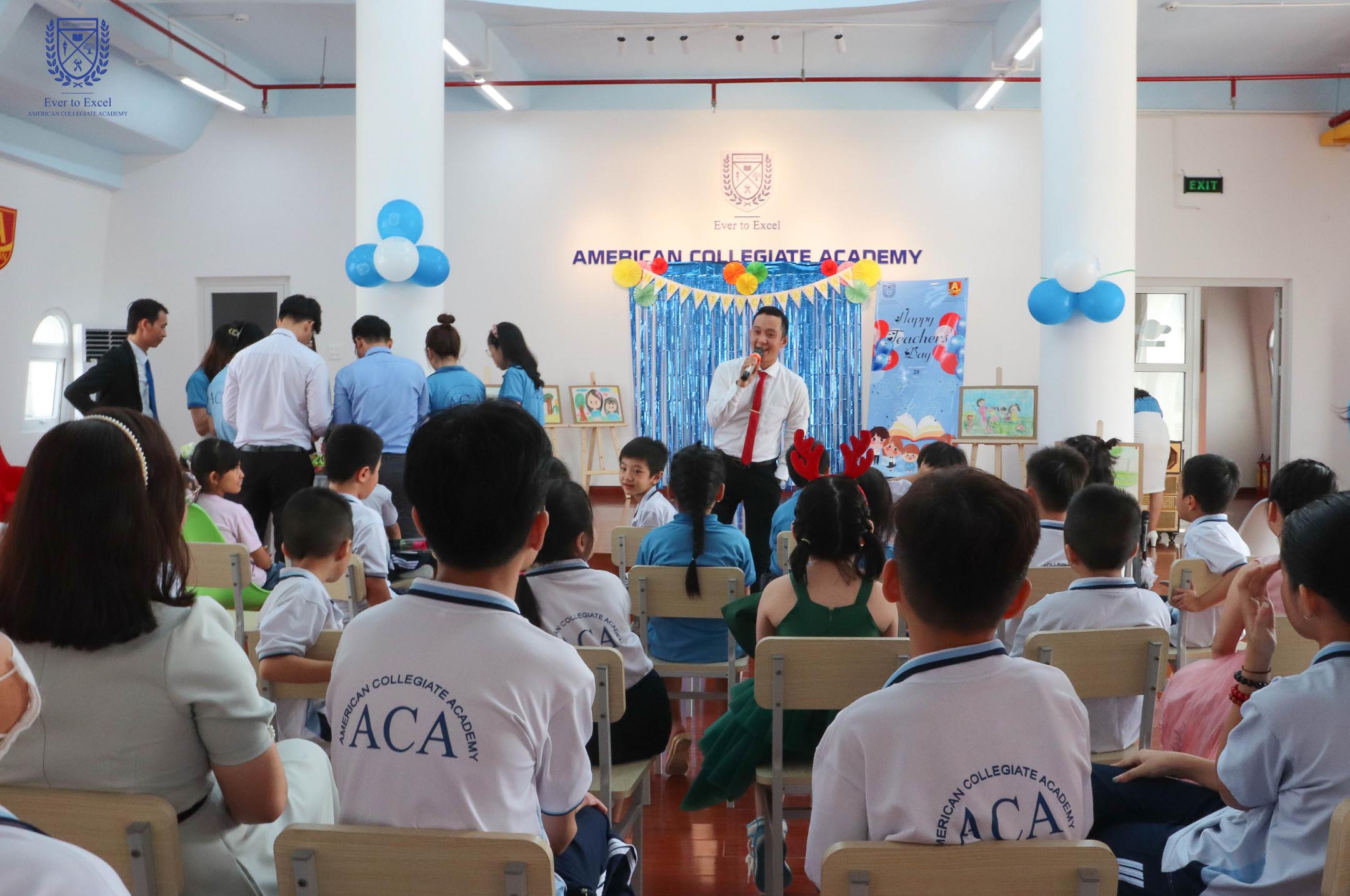 cac em hoc sinh aca school tham gia hop mat 20 11